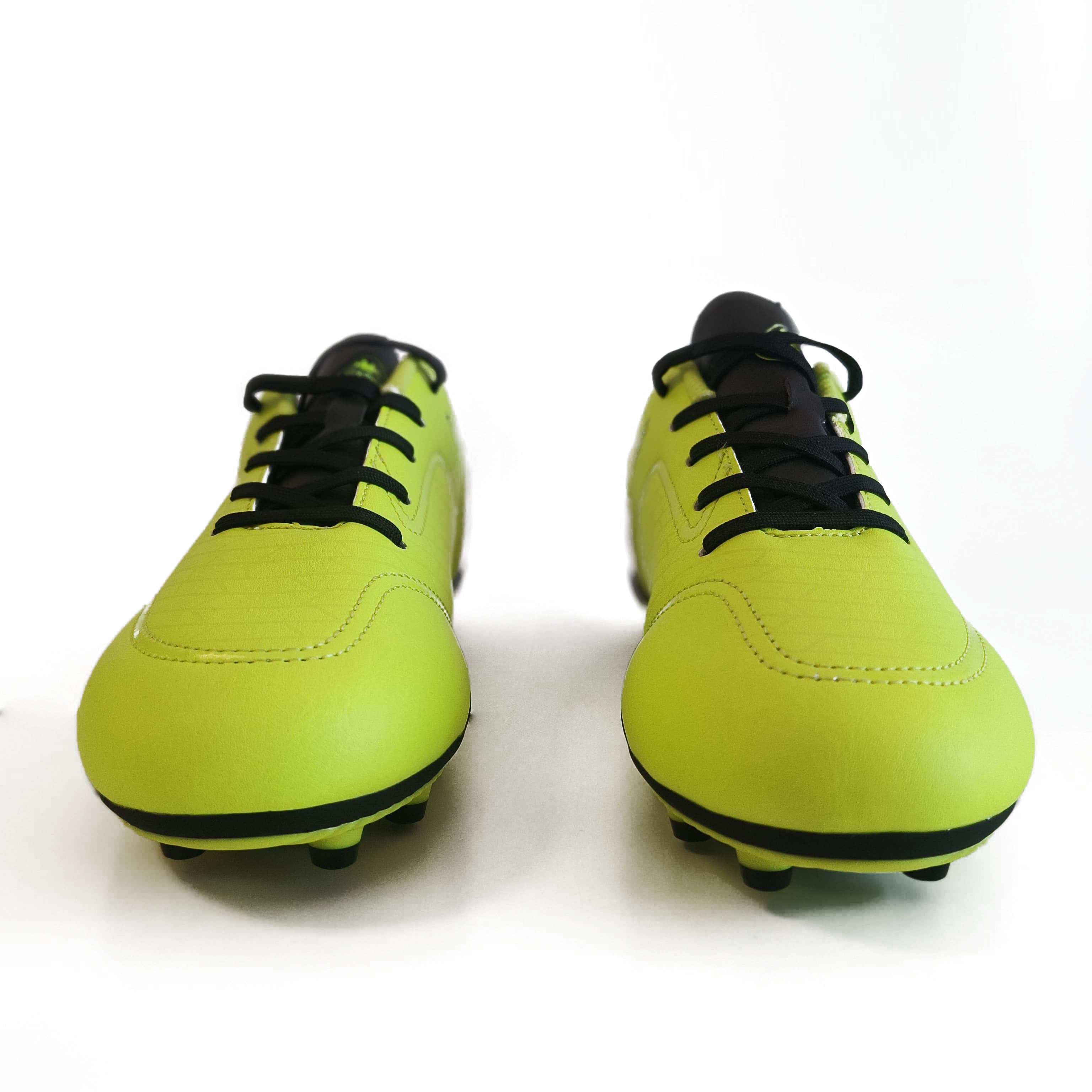 KOMBAT PLAYER BASE FG shoes